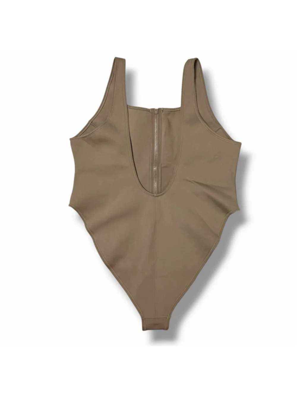 NEW! SKIMS RUBBERIZED SCUBA SWIM SCOOP NECK ONE PIECE DESERT SIZE 3X - READ
